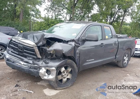 2013 Toyota Tundra Grade 4.6L V8 z USA, uszkodzony, nr VIN 5TFUM5F19DX041405